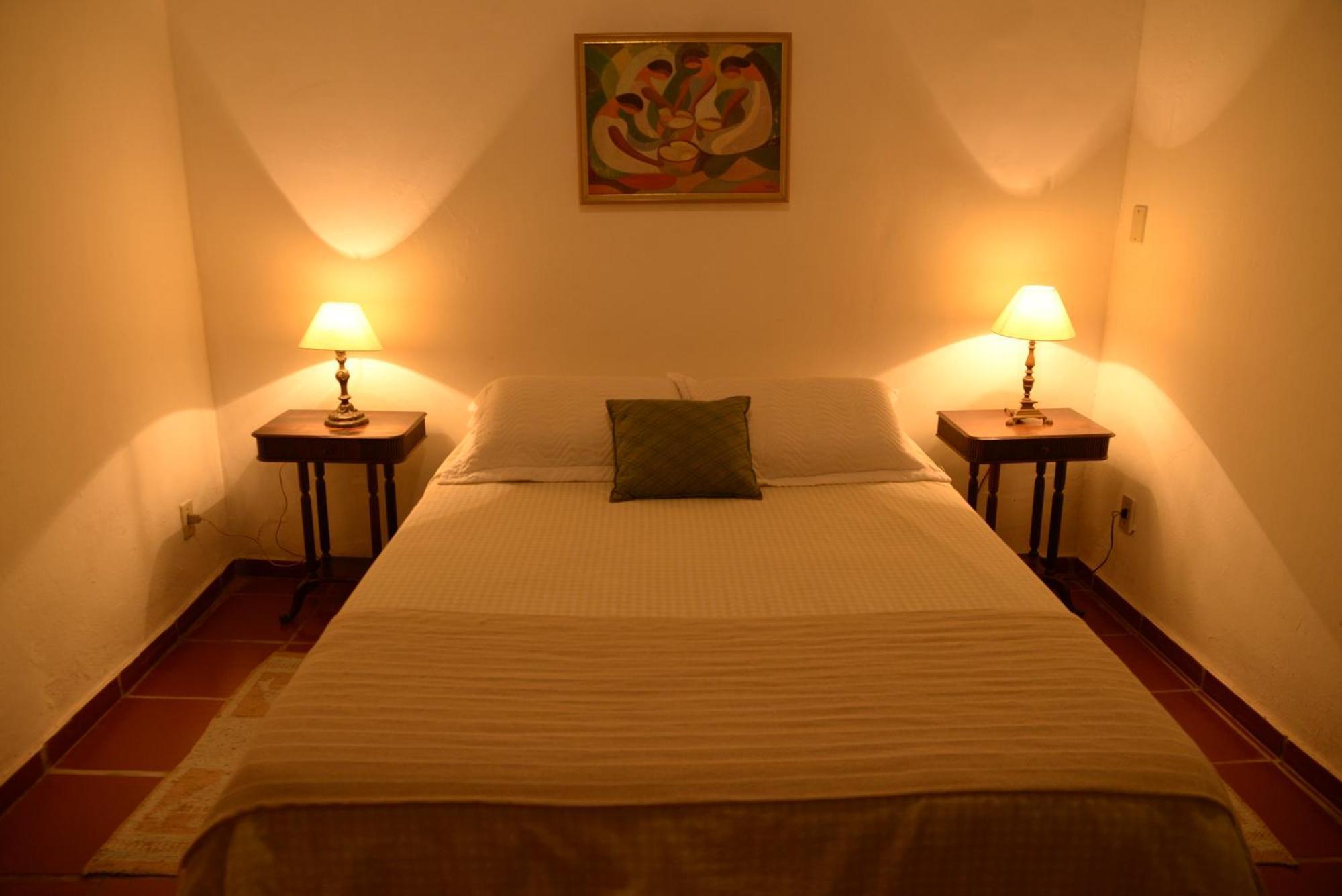 Hotel Pousada Esmeralda Итатиая Экстерьер фото